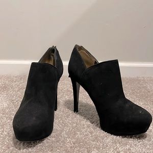 Nine West black suede platform booties